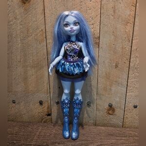 Monster High Skulltimate Secrets Series 4 Abbey Bominable Doll Blue Collectible